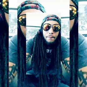 Meet your Posher, Zachary